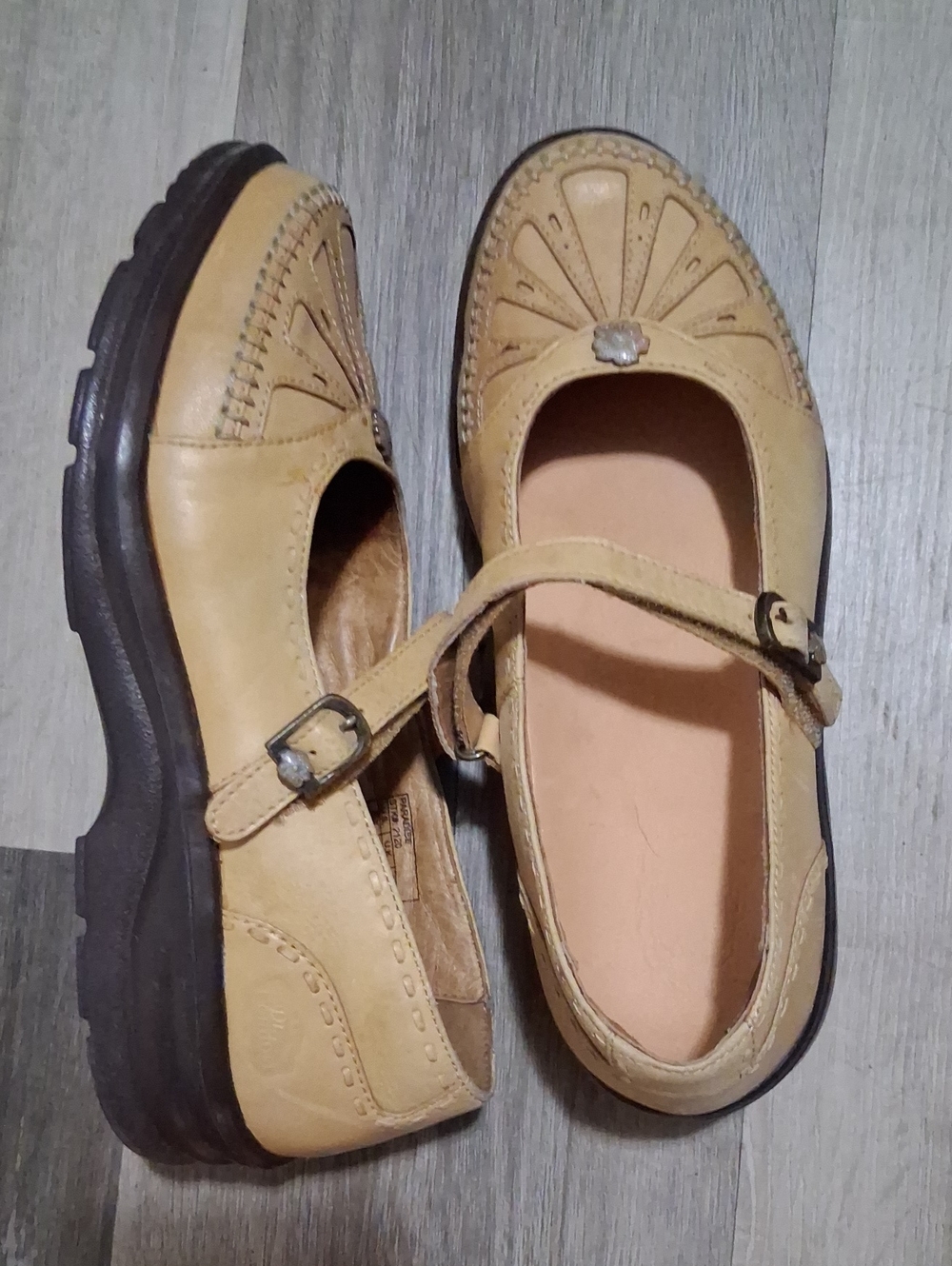 Women’s Tan Mary Jane Dr. Comfort Shoes